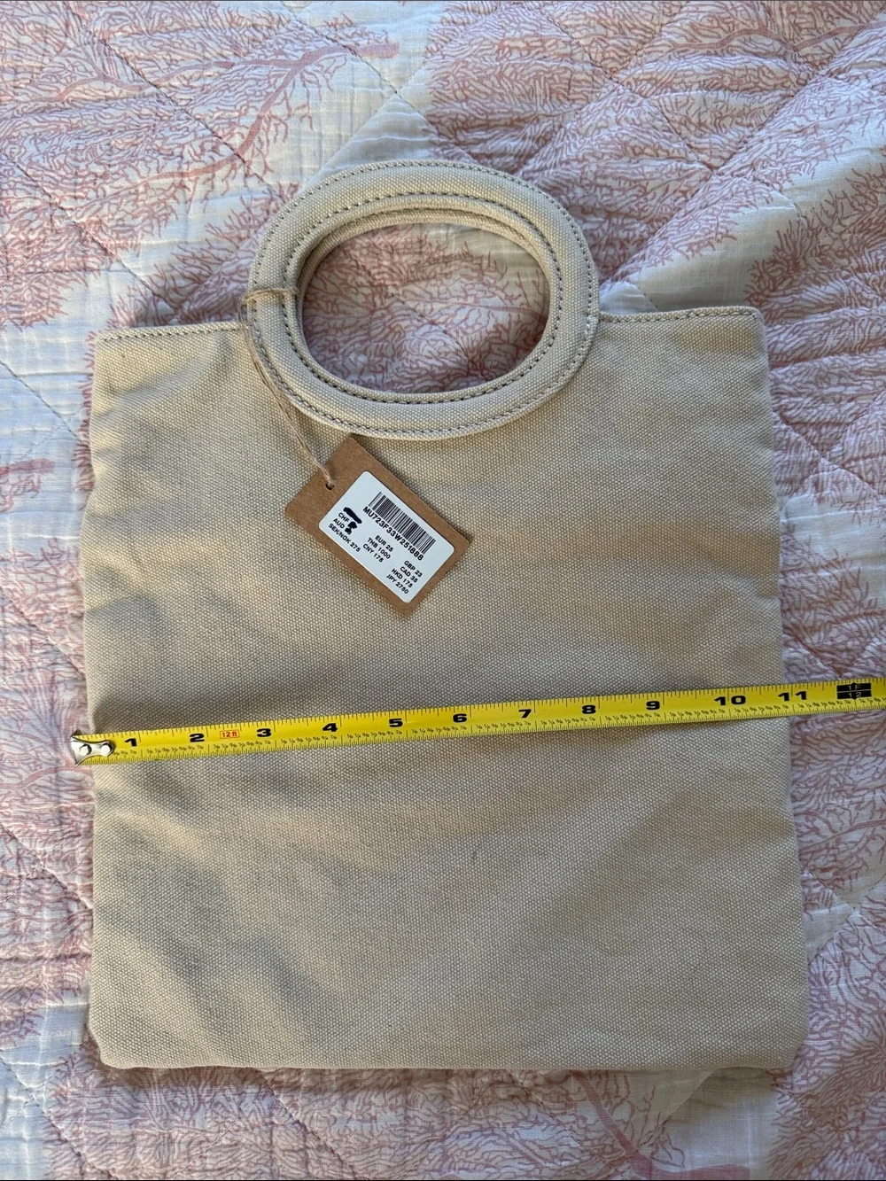 Brandy Melville Beige Canvas Oval Handle Tote